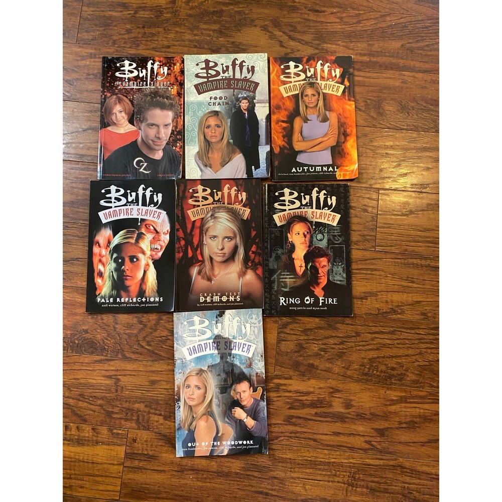 Vintage Buffy Vampire SLayer Comics 2000